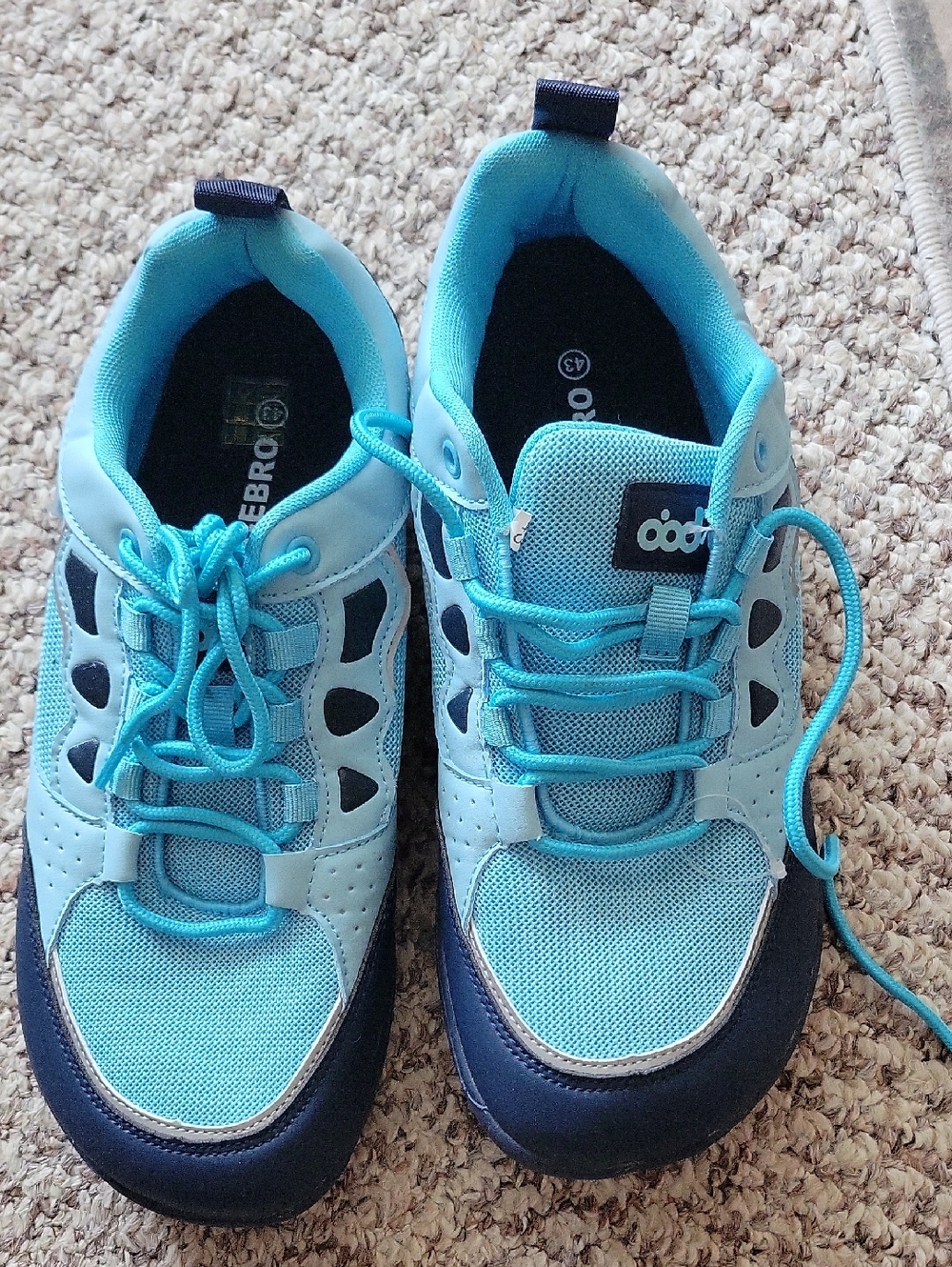 Light Blue Men's Lace-Up Athletic Sneakers by